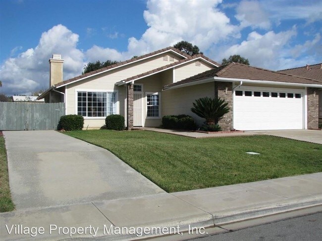 Building Photo - 3 br, 2 bath House - 178 South Mercedes Road
