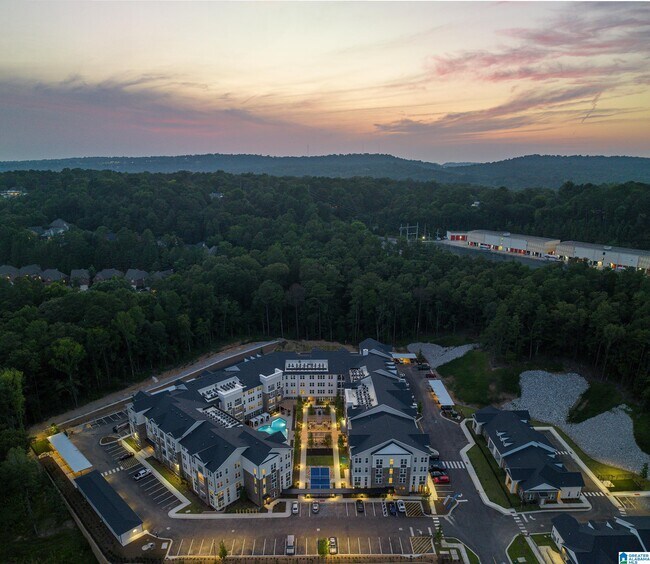 Foto del edificio - 3090 US-280