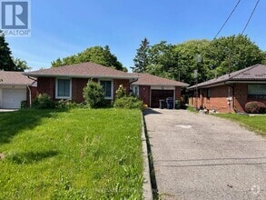 Building Photo - 51 Wigmore Dr