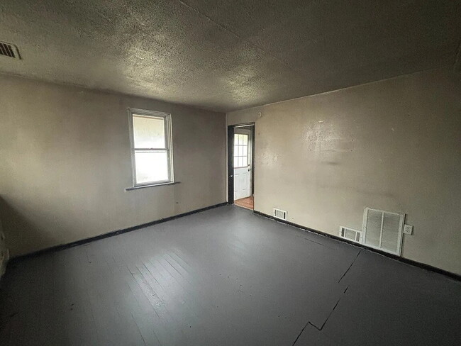 Building Photo - 406 Pierson Run Rd