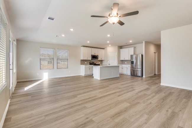 Foto del edificio - 203 Whitlow Dr