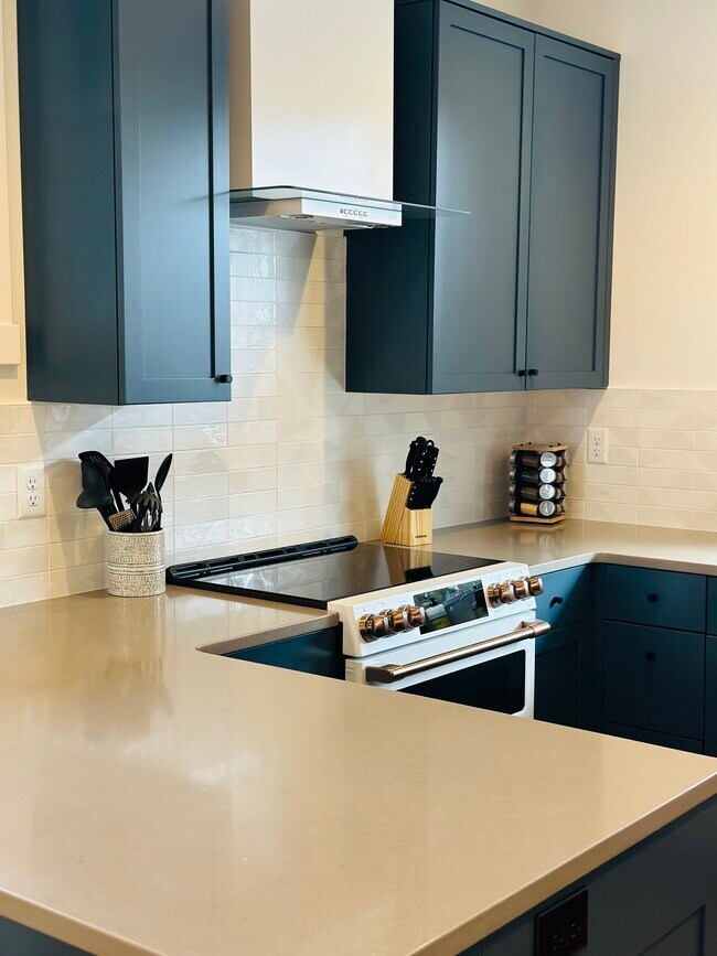 19896 Alderwood Cir, Bend, OR 97702 House Rental in Bend, OR