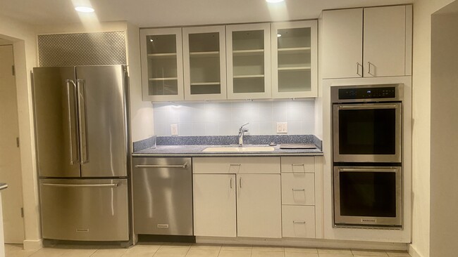 Current kitchen with brand new stainless steel appliances - 1852 Wyoming Ave NW