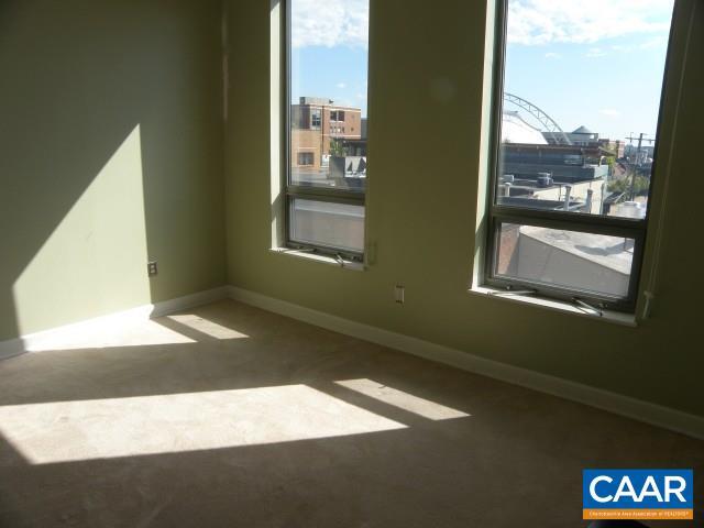 Foto del edificio - 112 5th St NE