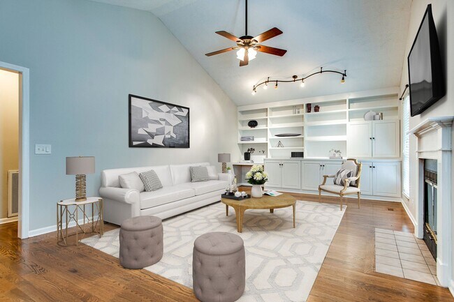 Foto del edificio - 3 Bed 2 Bath w/bonus room and fence for $2...