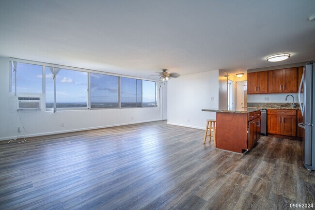 Building Photo - 2Br/2Ba/2Pkg with Beautiful Views #3601 Tower A $2550