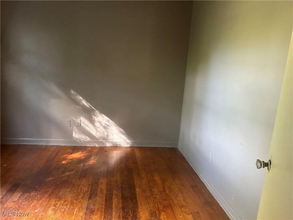 122 S Bon Air Ave Youngstown, OH 44509 – photo 5