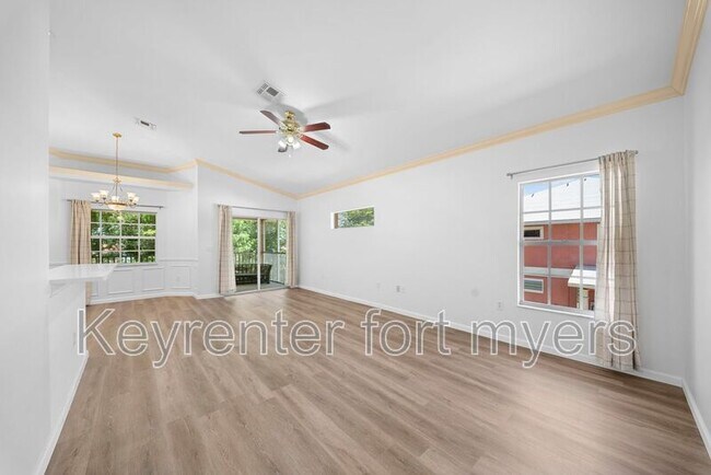 Foto del edificio - 5370 Park Rd