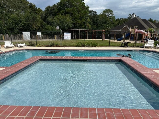 Building Photo - Welcome to Southlake Plantation in Youngsv...
