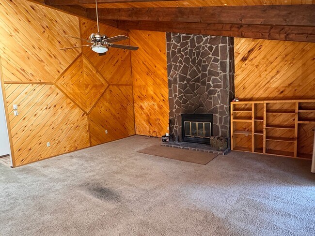 Foto del edificio - 3 Bedroom, 2 Bathroom Home in Tijeras, NM