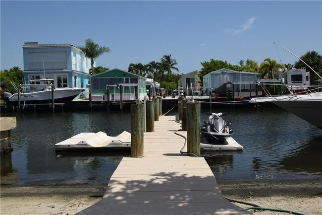 Foto del edificio - 104 Aqua Ra Dr