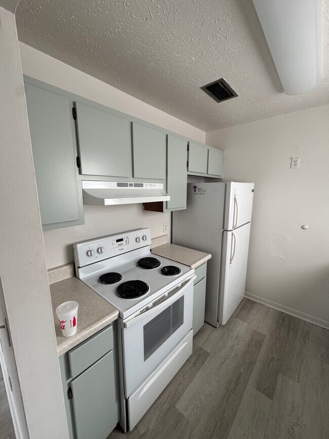 Foto del edificio - 2503 W 10th St
