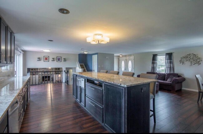 Foto del edificio - 5726 Countrie View Ct