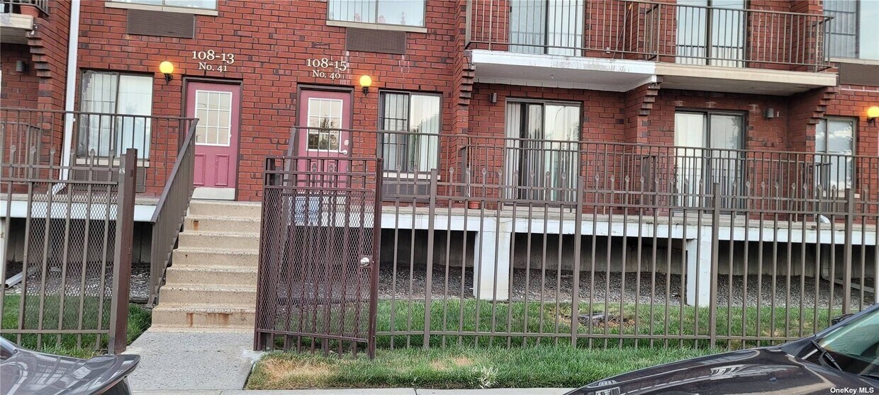 10813 Seaview Ave, Brooklyn, NY 11236 Room for Rent in Brooklyn, NY