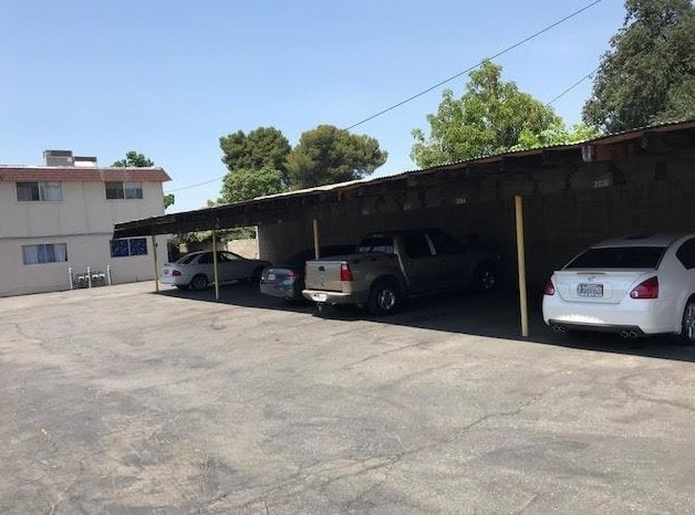 Parking - 317 S G St