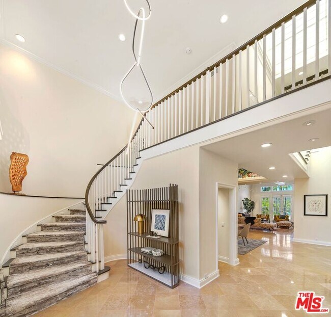 Foto del edificio - 2305 Canyonback Rd