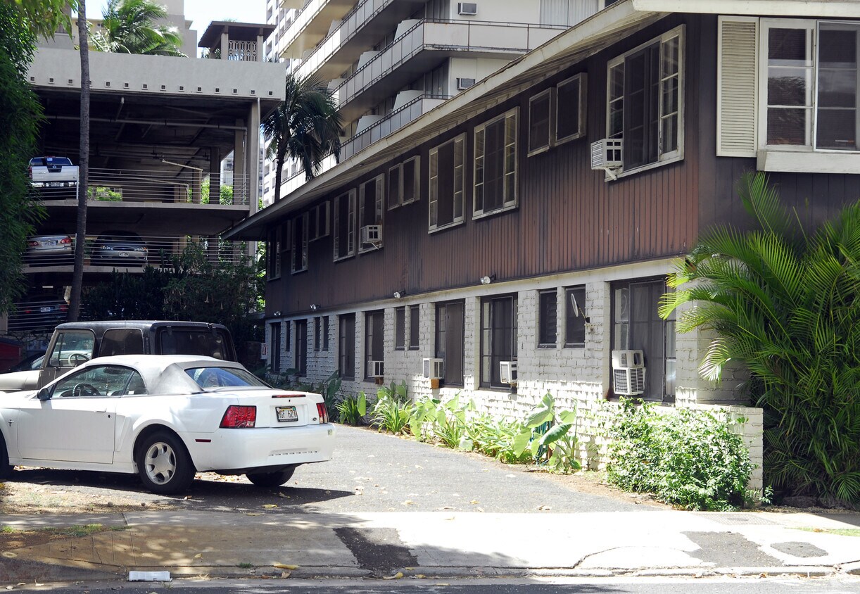 Foto del edificio - 423 Kaiolu St