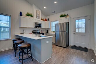 Interior Photo - Highland Knolls