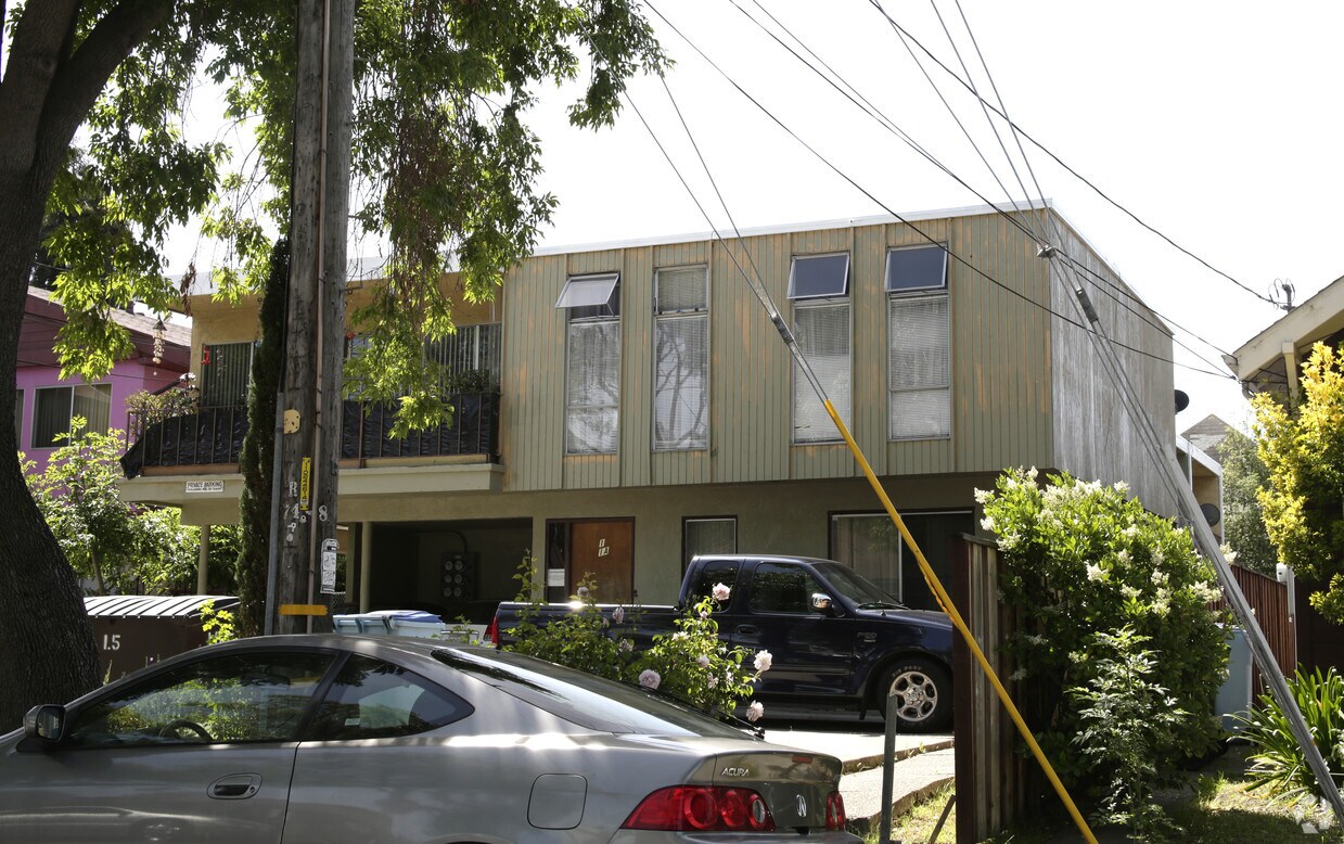 Foto del edificio - 1520 Woolsey St