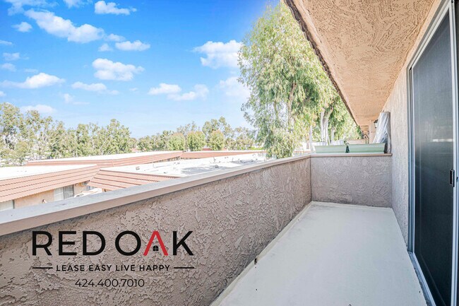 Foto del edificio - 821 N Wilcox Ave