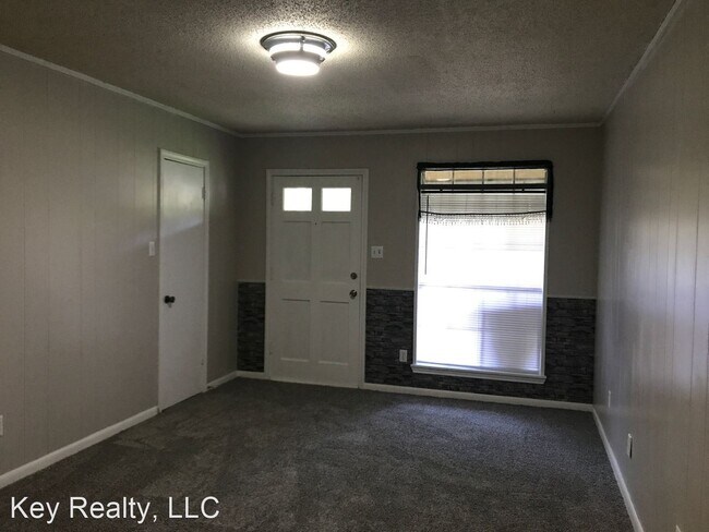 Building Photo - 2 br, 1 bath House - 5825-I Wanda Trails