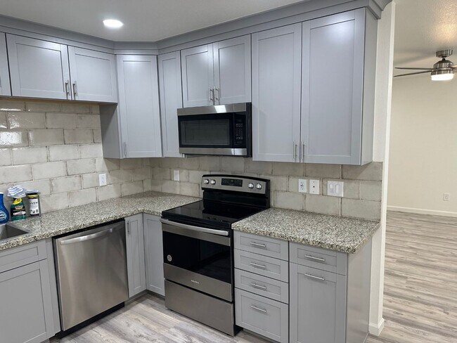 Foto del edificio - SOMB3171