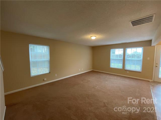 Building Photo - 7053 Sycamore Grove Ct