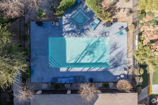 Piscina y jacuzzi - Fremont Villas