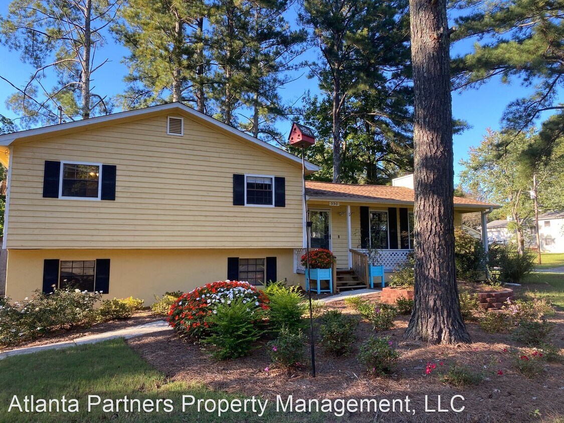 Primary Photo - 4 br, 2 bath House - 550 Carithers Road
