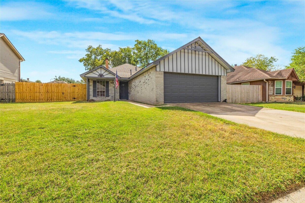 Foto principal - 12223 White River Dr