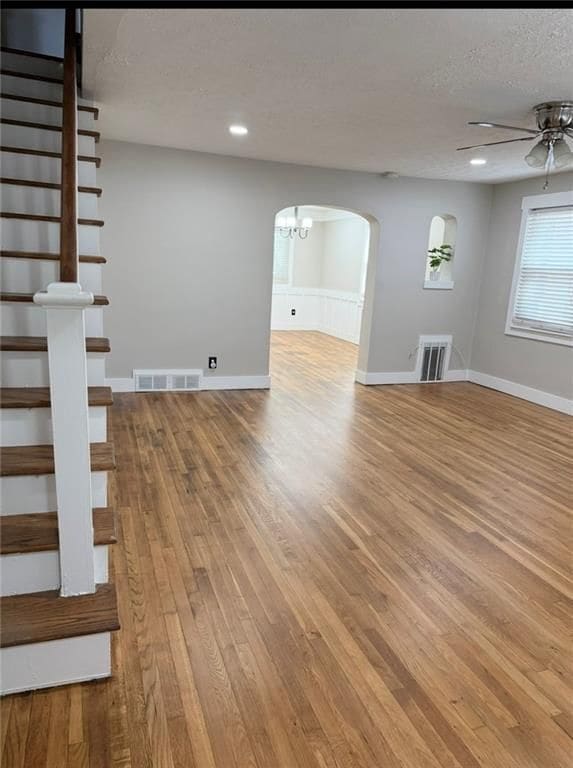 Building Photo - 1179 Lynmoor Dr NE