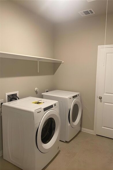 Foto del edificio - 14408 Castleford Dr