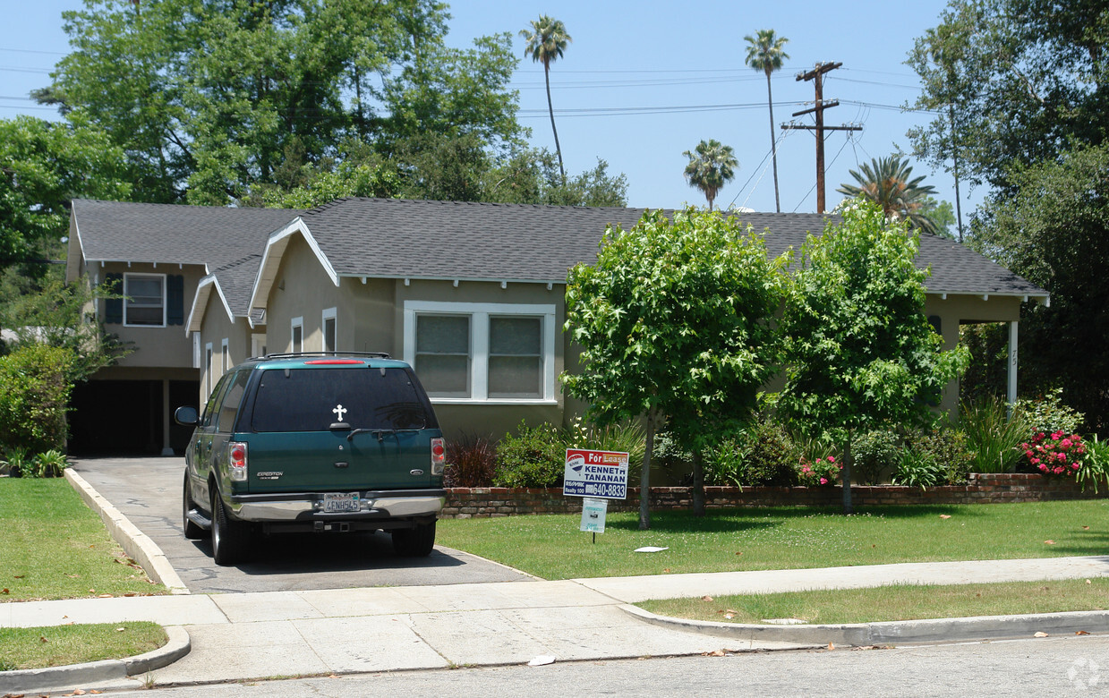 Foto principal - 75-83 N Greenwood Ave