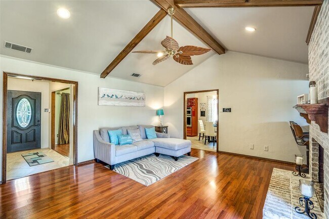 Foto del edificio - 2307 Castle Rock Rd