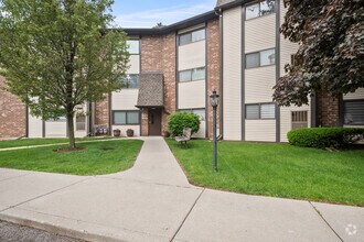 Building Photo - 550 Vine Ave
