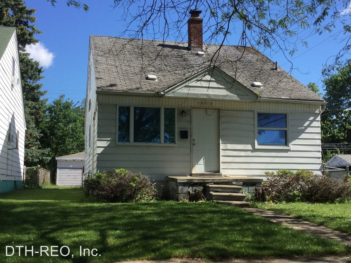 Primary Photo - 3 br, 1 bath House - 15313 E. State Fair