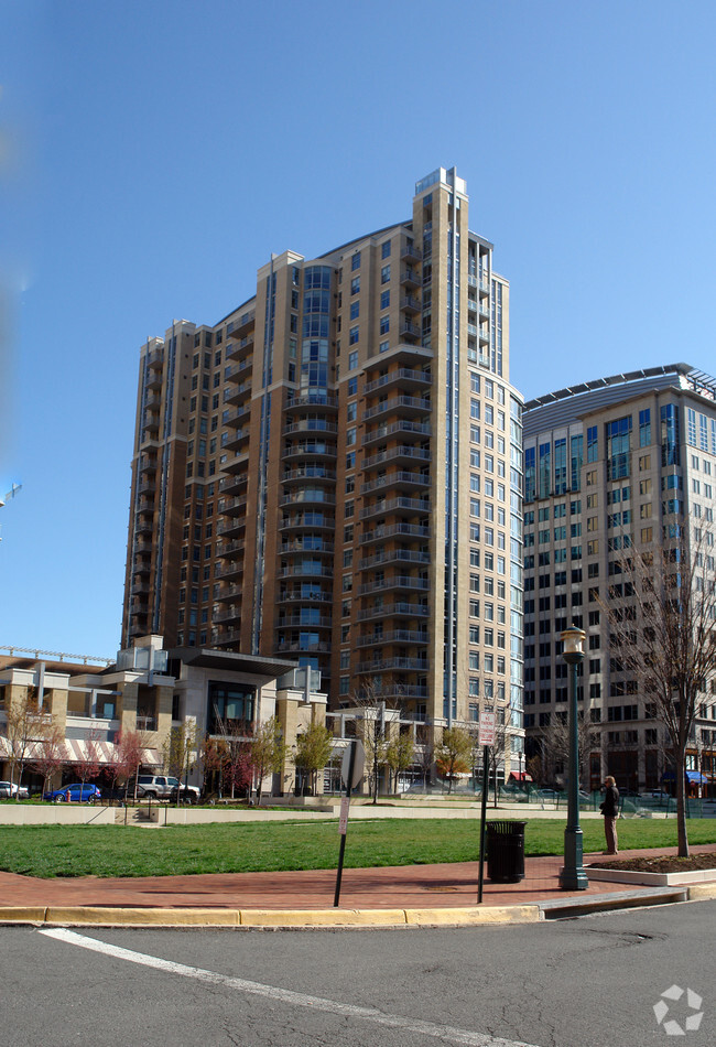 Foto del edificio - Midtown Reston Town Center