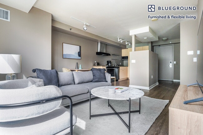 Foto del edificio - 989 112th Ave NE