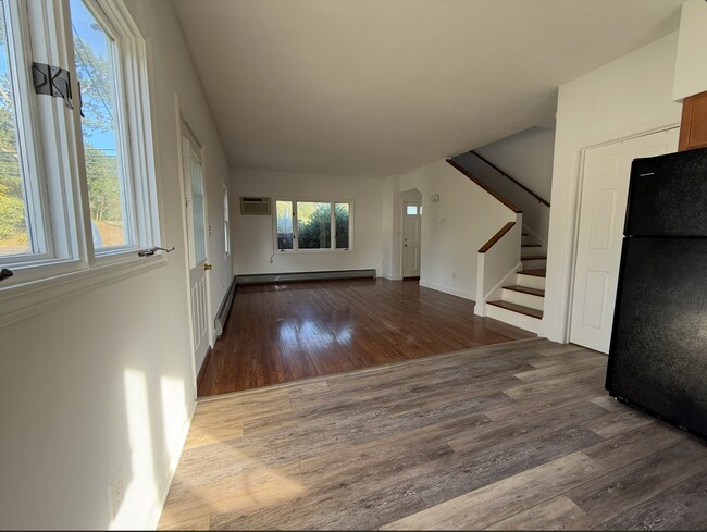 Foto del edificio - 143 E High St