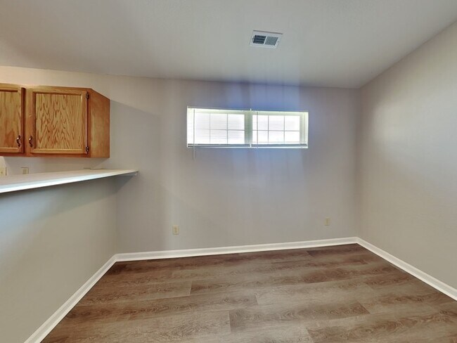 Foto del edificio - MOVE IN SPECIAL! 3 bed 2 bath in Franklin ...