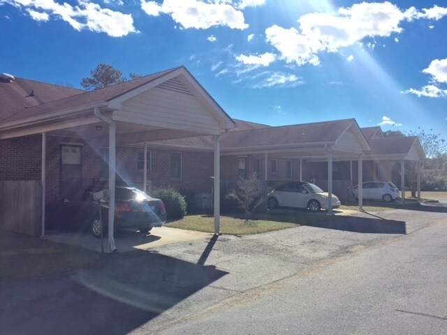 Foto del edificio - 119 Chappell Dr