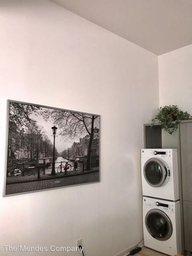 Building Photo - 1 br, 1 bath House - 941 W Hawthorn St Unit 8