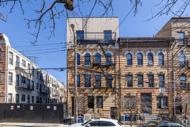 Front view. - 418 Suydam St