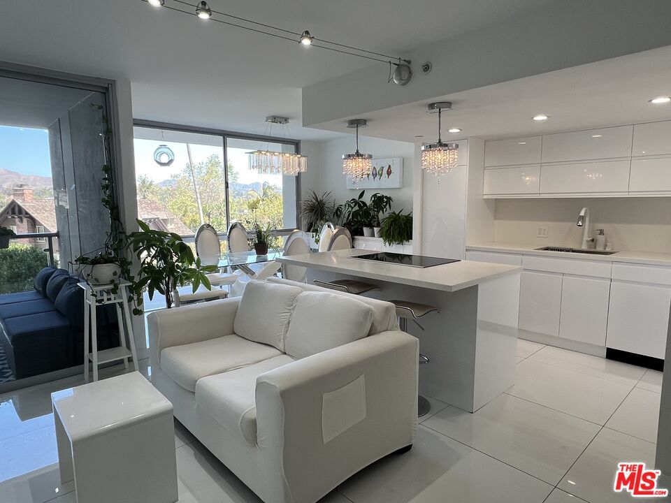 Primary Photo - 201 Ocean Ave Ext