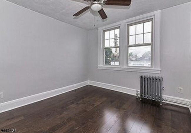 Building Photo - 409 Bacheller Ave
