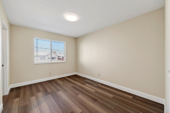 Building Photo - 338 Wheeler Ave