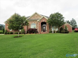 Building Photo - 7551 Crestridge Dr SE