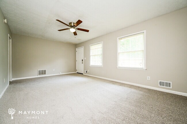 Foto del edificio - 2472 Hartford Dr