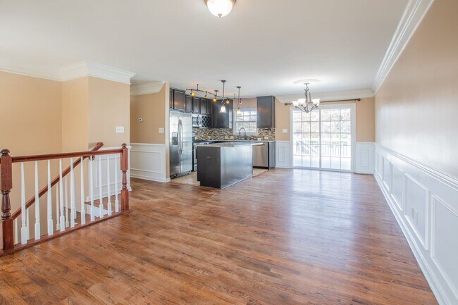 Building Photo - Beautiful 3BR/2BA Single-Family Home in Gl...