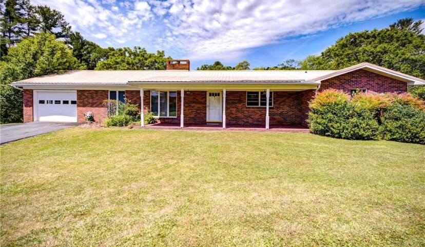 Foto principal - 117 Highland Park Ln